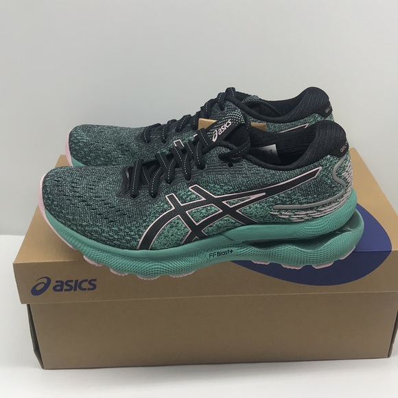 ASICS WOMENŚ  GEL-NIMBUS 24 RUNNING SHOES SIZE 5  BLACK/BARELY ROSE - Picture 2 of 11